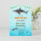 Invitation à l'anniversaire de requin et de plongé (Debout devant)