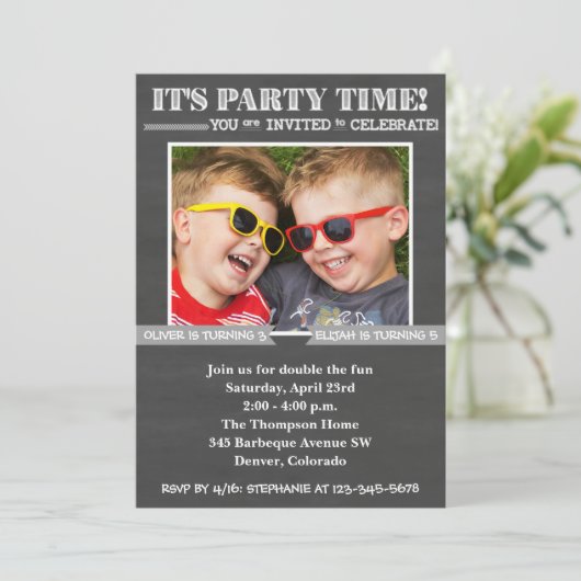 Invitation à l'anniversaire double | Invitation co (Debout devant)