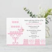 Invitation à l'anniversaire du gâteau sucré (Debout devant)