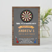 Invitation à l'anniversaire du jeu Dart (Debout devant)