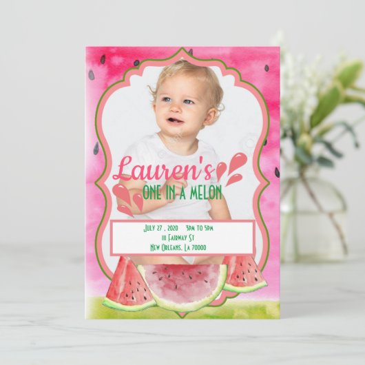 Invitation À L'Anniversaire D'Un Melon (Debout devant)