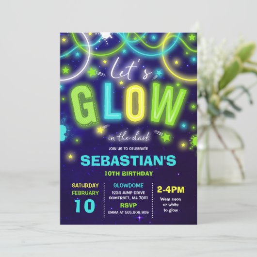 Invitation à l'anniversaire luisant Neon Glow Danc (Debout devant)