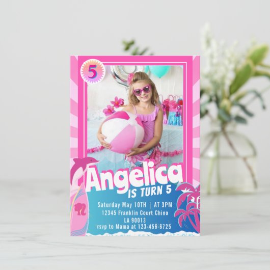 Invitation à l'anniversaire rose poupée (Debout devant)