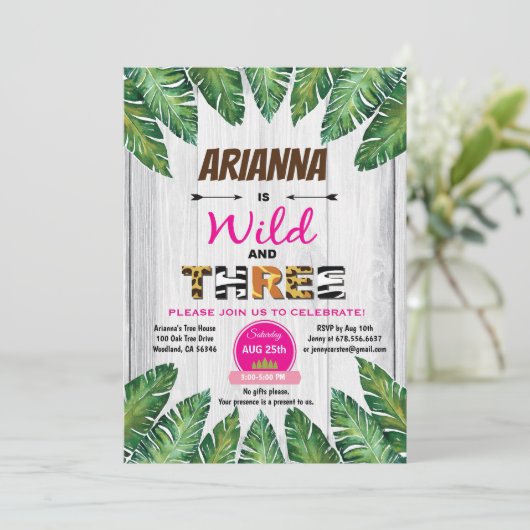 Invitation à l'anniversaire Wild and Three. La jun (Debout devant)