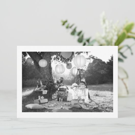 INVITATION À L'ÉVÉNEMENT PARTY-PARTIE EXTÉRIEUR (Debout devant)