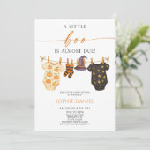 Invitation A Little Boo Is Almost Due! Halloween Baby Shower (Debout devant)