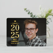 Invitation à l'obtention d'un diplôme de fin d'ann (Debout devant)