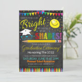 Invitation à l'obtention d'un diplôme de maternell (Debout devant)