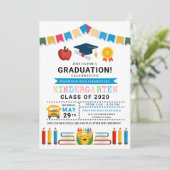 Invitation à l'obtention d'un diplôme de maternell (Debout devant)