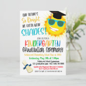 Invitation à l'obtention d'un diplôme de maternell (Debout devant)