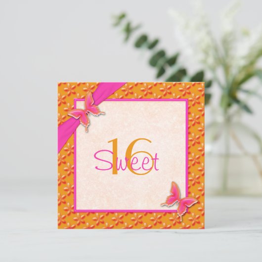 Invitation à l'Sweet sixteen de papillon rose et o (Debout devant)