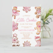 Invitation A Sweet Little Cookie Pink Gingerbread Baby Shower (Debout devant)