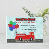 Invitation à un camion d'incendie (Debout devant)