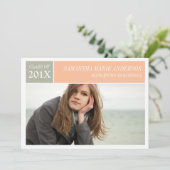 Invitation à un diplôme chic moderne - Peach (Debout devant)