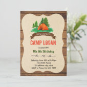 Invitation à une fête d'anniversaire au camp (Debout devant)