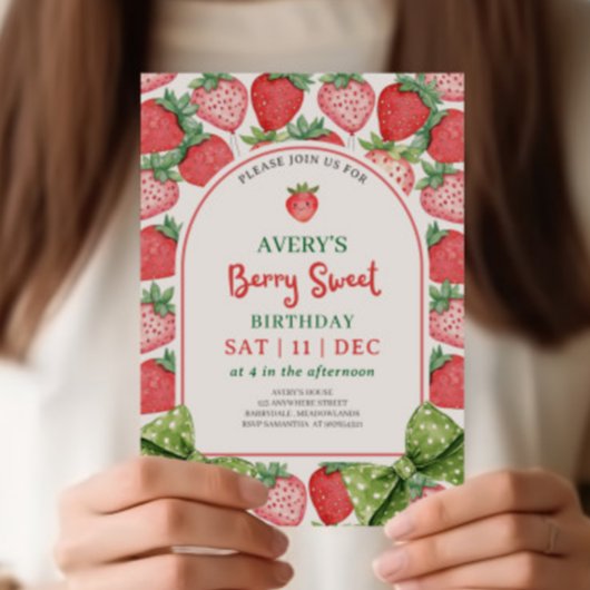 Invitation à une fête d'anniversaire aux fraises B
