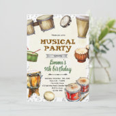 Invitation à une fête d'anniversaire avec percussi (Debout devant)