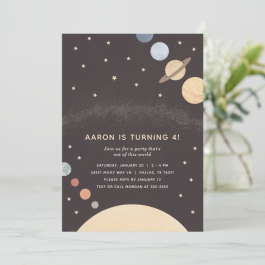 Invitation à une fête d'anniversaire dans l'espace (Debout devant)