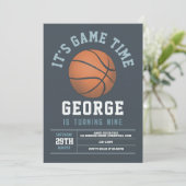 Invitation à une fête d'anniversaire de basket-bal (Debout devant)