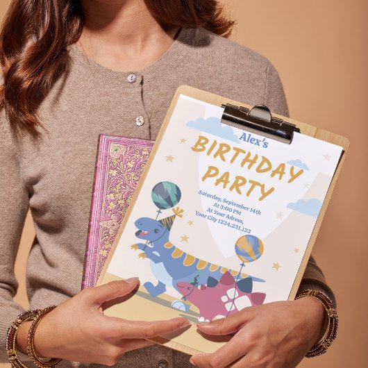 Invitation à une fête d'anniversaire de dinosaure 