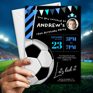 Invitation à une fête d'anniversaire de football b