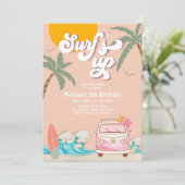 Invitation à une fête d'anniversaire de surf pour (Debout devant)