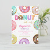 Invitation à une fête d'anniversaire Donut (Debout devant)