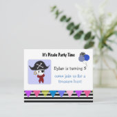 Invitation à une fête d'anniversaire pirate (Debout devant)