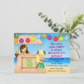 Invitation à une fête d'anniversaire tiki plage av (Debout devant)