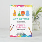 Invitation à une fête d'art de peinture sur cérami (Debout devant)