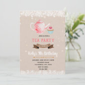Invitation à une fête de cupcake et de thé (Debout devant)