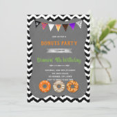 Invitation à une fête de donuts Halloween (Debout devant)