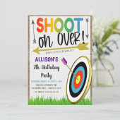 Invitation à une fête de tir à l'arc (Debout devant)