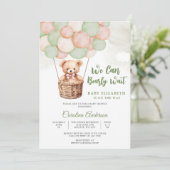Invitation à une fête prénatale pour bébé avec un (Debout devant)