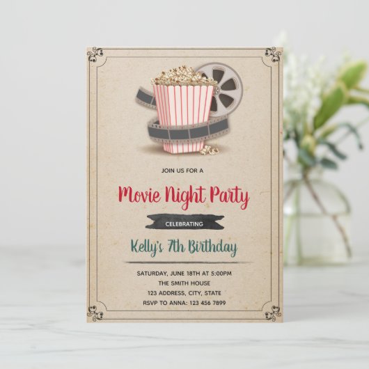 Invitation à une soirée cinéma (Debout devant)