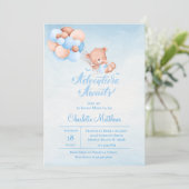 Invitation Adventure Await Blue Balloon Baby shower (Debout devant)