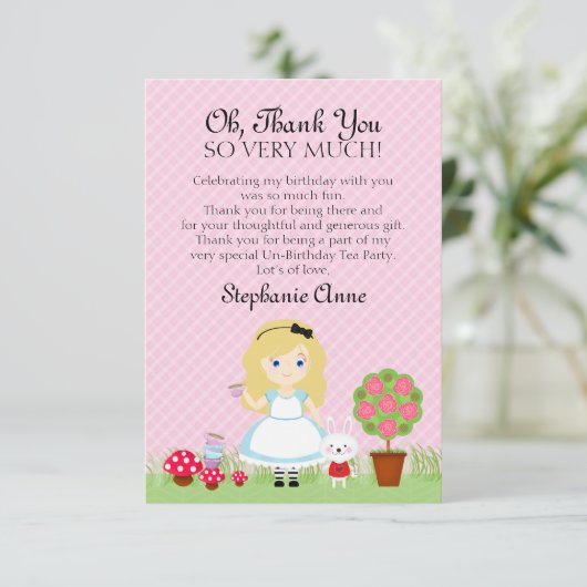 Invitation Alice et sa soirée de thé (Debout devant)