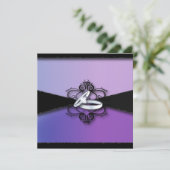 Invitation alliances de mariage élégantes mariage violet et n (Debout devant)