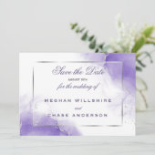 Invitation Améthyste Violet Script Argent (Debout devant)