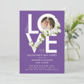 Invitation Amour Floral Typographie Gras Moderne Blanc Violet (Debout devant)