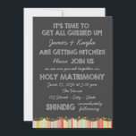 Invitation Amusants Vieux Mariage campagnard Chalkboard de l'<br><div class="desc">Amusant vieux tableau noir tableau de tableau rustique mariage campagnard invitation modèle.</div>