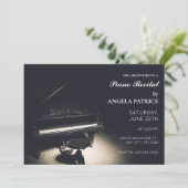 Invitation Ancien piano à queue (Debout devant)