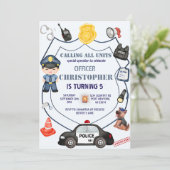 Invitation Anniversaire adorable du policier (Debout devant)