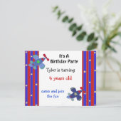 Invitation anniversaire avion mignon (Debout devant)