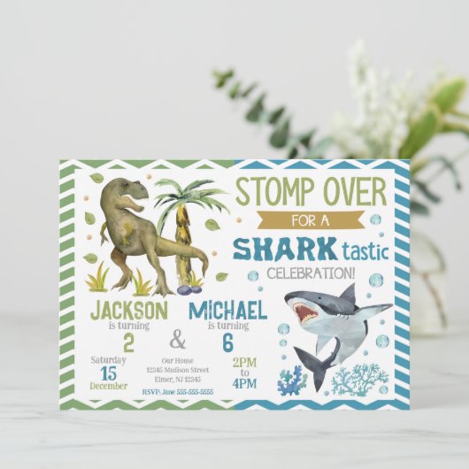 Invitation Anniversaire conjoint de requins et de dinosaures (Debout devant)