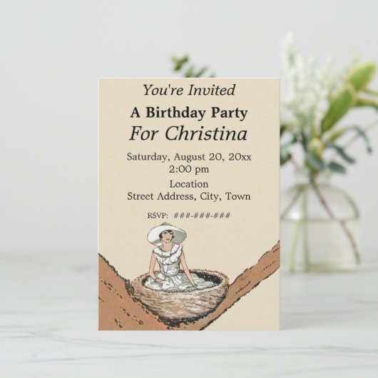 Invitation Anniversaire Dame en blanc assise dans l'arbre de  (Debout devant)