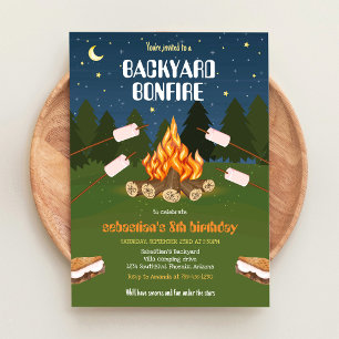 Invitation Anniversaire de camping en arrière-cour avec feu d