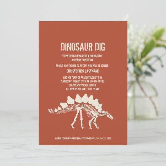Invitation Anniversaire de Dinosaur (Debout devant)