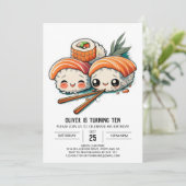 Invitation Anniversaire de enfant d'aventure sushi personnali (Debout devant)