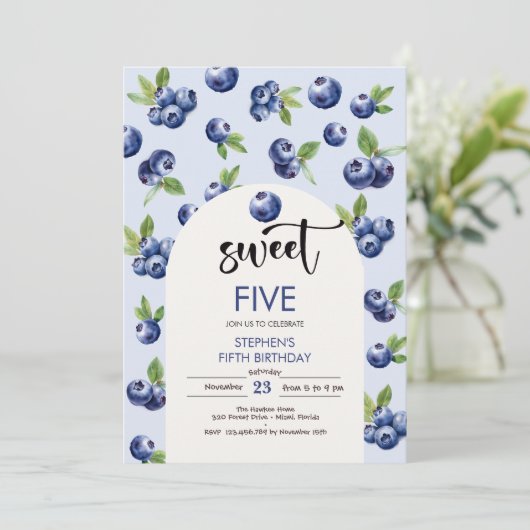 Invitation Anniversaire de enfant de bleuets doux (Debout devant)